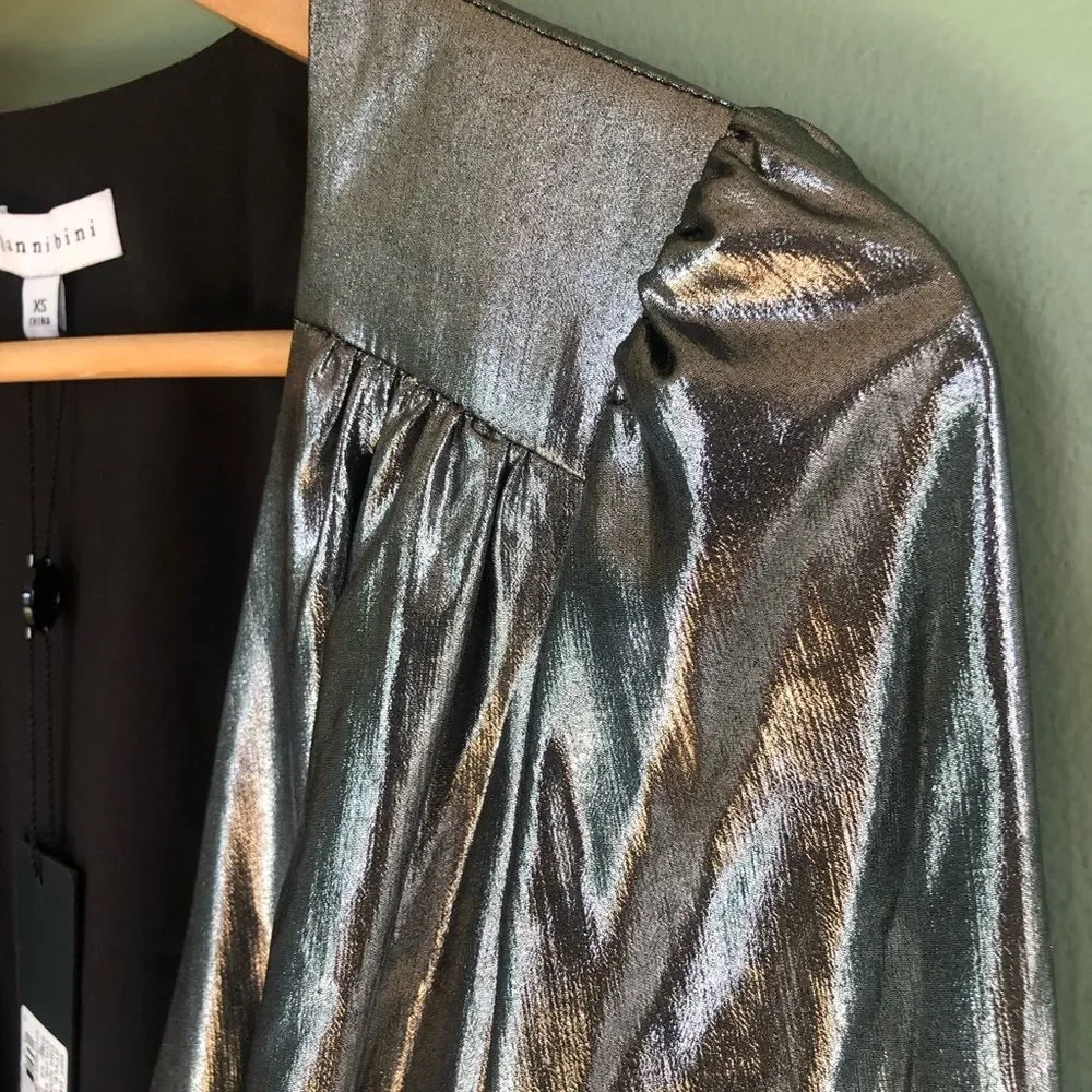 NWT Gianni Bini Silver Metallic Party Dress (XS)